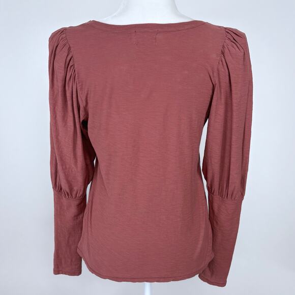Nation LTD Emilia V-Neck Puff Drama Sleeve Top in Rusted Rose Size Medium - Picture 4 of 11